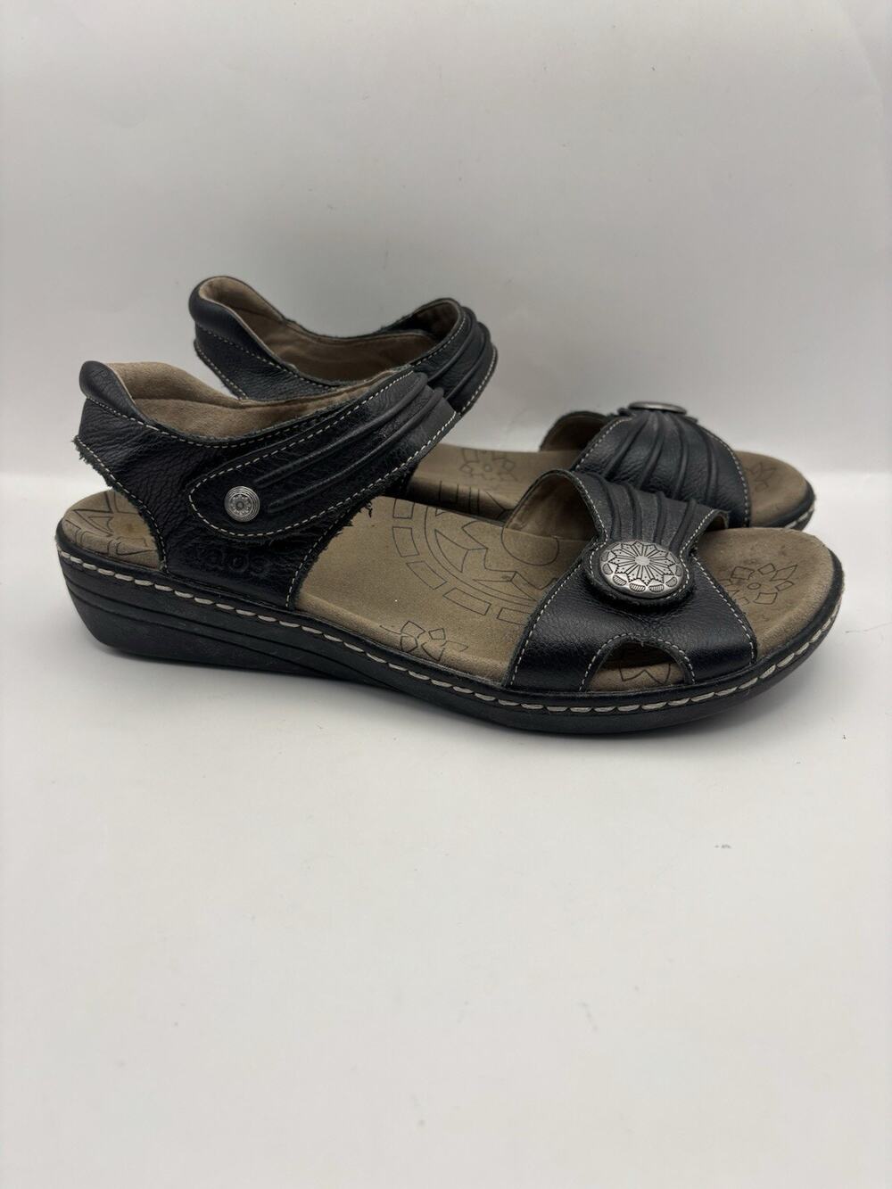 Taos Escape Black Leather Sandals Women Size 8